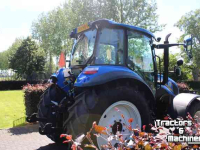 Tractor / Trekker New Holland T5.105 met luchtreminstallatie