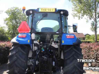 Tractor / Trekker New Holland T5.105 met luchtreminstallatie