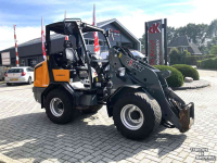 Shovel / Wiellader / Kniklader Giant V4502T