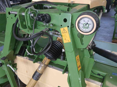 Maaier Krone Frontmaaier 320 F Easycut