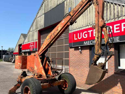 Graafmachine  Landbouwkraan, getrokken kraan, diversen.
