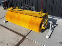 Veegmachine Nido HF15 veegmachine rolbezem rolveger frontaanbouw