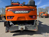 Bandenkraan / Graafmachine op wielen Doosan DX160-7