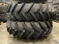 Wielen, Banden, Velgen & Afstandsringen Firestone 420/85R28 & Michelin 480/80R42