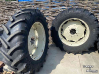 Wielen, Banden, Velgen & Afstandsringen Barum 480/70R38 op International velgen