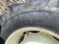 Wielen, Banden, Velgen & Afstandsringen Barum 480/70R38 op International velgen