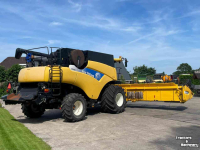 Maaidorser / Combine New Holland CR 980 Combine + Maaibord