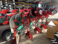 Ploegen Kverneland 3300 S vario met steenbeveiliging  150 ha geploegd