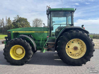Tractor / Trekker John Deere 8300