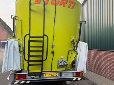 Zelfrijdende Voermengwagen Storti Dobermann SW 250 AS EVO
