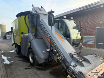 Zelfrijdende Voermengwagen Storti Dobermann SW 250 AS EVO