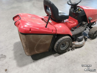Zitmaaier Honda HF 2216