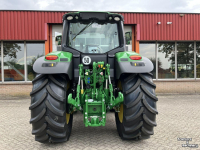 Tractor / Trekker John Deere 6M 150