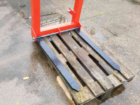 Overige tuinbouwmachines en toebehoren  Palletdrager 750 kg met verstelbare lepels