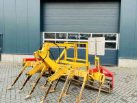 Cultivator Rumptstad Cultivator met kooirol en hydraulische hefinrichting