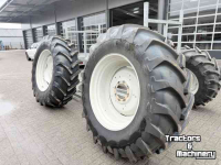 Wielen, Banden, Velgen & Afstandsringen Michelin 20.8 R38 + 16.9 R28, 520/85 R38 + 420/85 R28