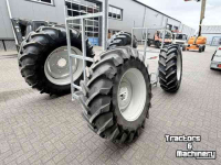 Wielen, Banden, Velgen & Afstandsringen Michelin 20.8 R38 + 16.9 R28, 520/85 R38 + 420/85 R28