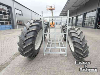 Wielen, Banden, Velgen & Afstandsringen Michelin 20.8 R38 + 16.9 R28, 520/85 R38 + 420/85 R28