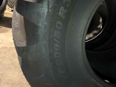 Wielen, Banden, Velgen & Afstandsringen Michelin VF 900/60R38 Cere x bib