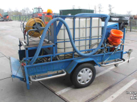 Auto-aanhangwagen t/m 3500 Kg  Spuitaanhanger enkelas met IBC watertank en slanghaspels