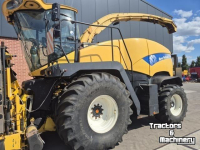 Veldhakselaar New Holland FR9080