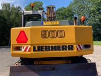 Bandenkraan / Graafmachine op wielen Liebherr A900 Litronic
