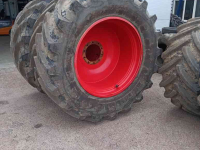 Wielen, Banden, Velgen & Afstandsringen BKT 900/50R42 710/55R30
