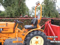 Compact tractor Holder P60 Compact Tractor + Bak + Weidesleep