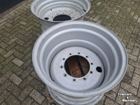 Wielen, Banden, Velgen & Afstandsringen Massey Ferguson VELGEN 28X20 INCH