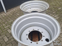 Wielen, Banden, Velgen & Afstandsringen Massey Ferguson VELGEN 28X20 INCH