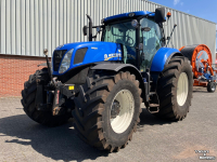 Tractor / Trekker New Holland 270 AC