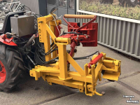 Smalspoor tractor Schanzlin 300A met kluitrooier