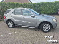 Vrachtwagen Mercedes Benz ML350