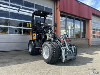 Shovel / Wiellader / Kniklader Giant G2300 X-tra HD