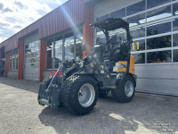 Shovel / Wiellader / Kniklader Giant G2300 X-tra HD