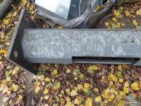 Diverse gebruikte onderdelen  MAST 2 DELEN SAMEN 18.5 METER