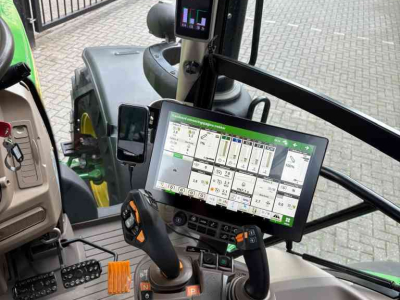 Tractor / Trekker John Deere 6R150