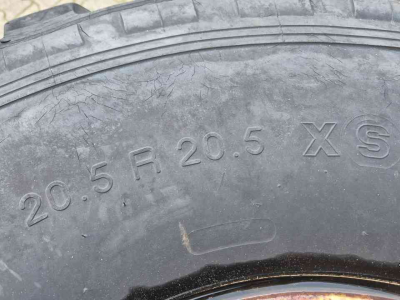 Wielen, Banden, Velgen & Afstandsringen Michelin 525/65R20.5 Michelin XS op 10 gaats velg 20.5R20.5