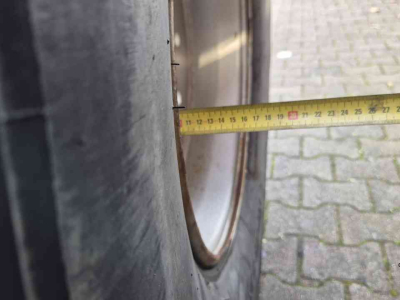 Wielen, Banden, Velgen & Afstandsringen Michelin 525/65R20.5 Michelin XS op 10 gaats velg 20.5R20.5