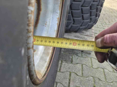 Wielen, Banden, Velgen & Afstandsringen Michelin 525/65R20.5 Michelin XS op 10 gaats velg 20.5R20.5