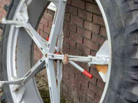 Wielen, Banden, Velgen & Afstandsringen Molcon 12.4R46