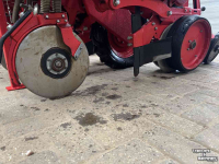 Zaaimachine  Irtem 4 rijer maiszaaimachine