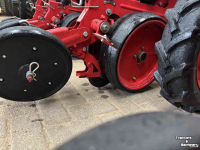 Zaaimachine  Irtem 4 rijer maiszaaimachine