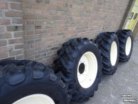 Wielen, Banden, Velgen & Afstandsringen BKT 380/70R24