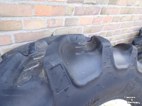 Wielen, Banden, Velgen & Afstandsringen BKT 380/70R24