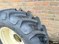 Wielen, Banden, Velgen & Afstandsringen BKT 380/70R24