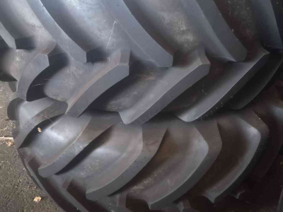 Wielen, Banden, Velgen & Afstandsringen Michelin 600/70R30 + 710/70R42