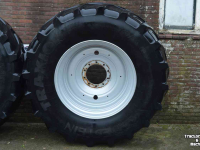 Wielen, Banden, Velgen & Afstandsringen Vredestein 710/70r38