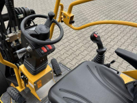 Shovel / Wiellader / Kniklader Eurotrac w11 shovel loader miniloader