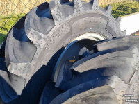 Wielen, Banden, Velgen & Afstandsringen Alliance 520/85R38 & 420/70R28 ploegbanden